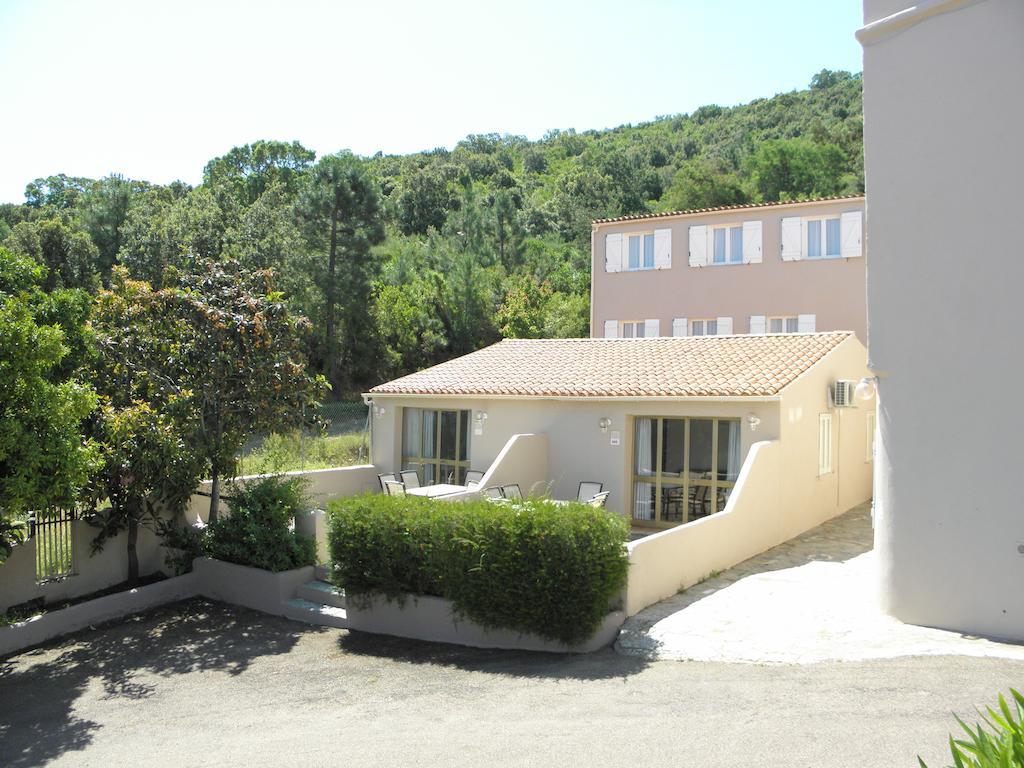 Hotel Residence San Pieru Tarcu Ruang foto