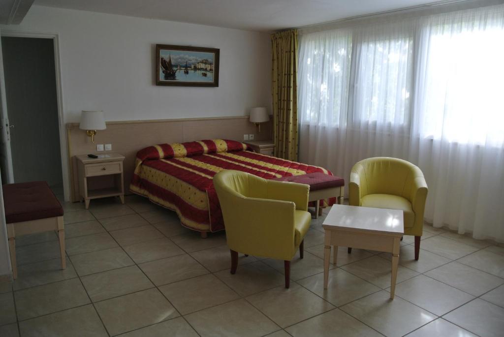 Hotel Residence San Pieru Tarcu Ruang foto