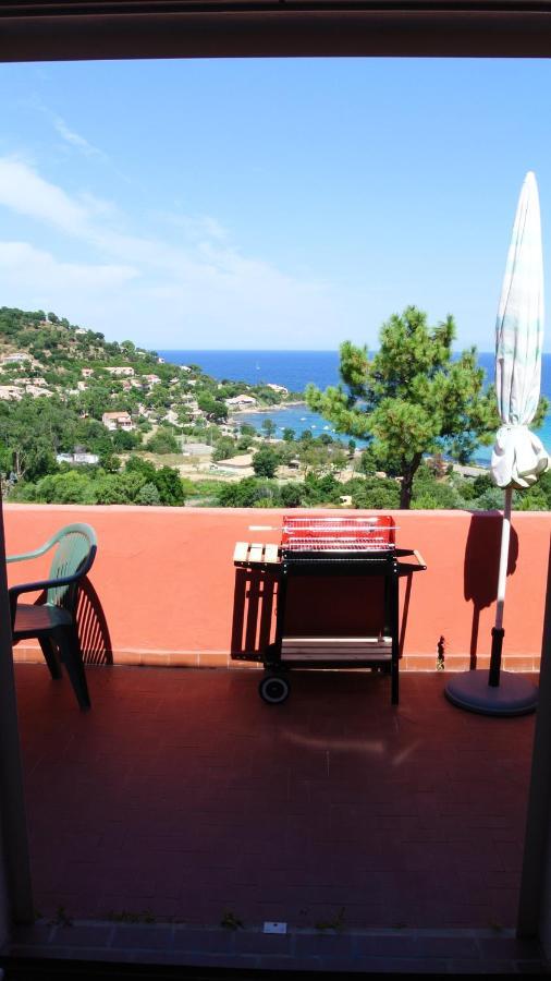 Hotel Residence San Pieru Tarcu Bagian luar foto
